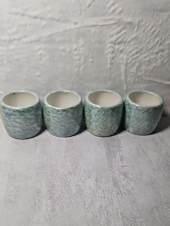 Other - 4 green crackle-glaze ceramic napkin rings